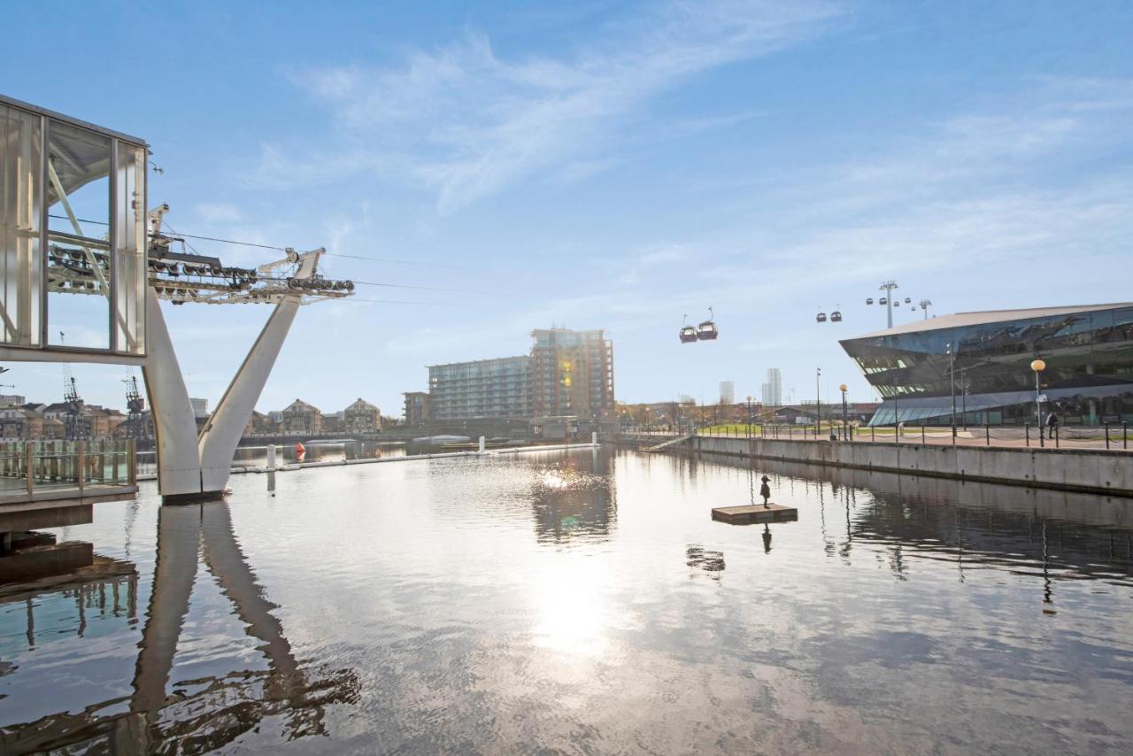 Excel 3 Bedroom Apartment Near City Airport And O2 Arena Londra Exterior foto