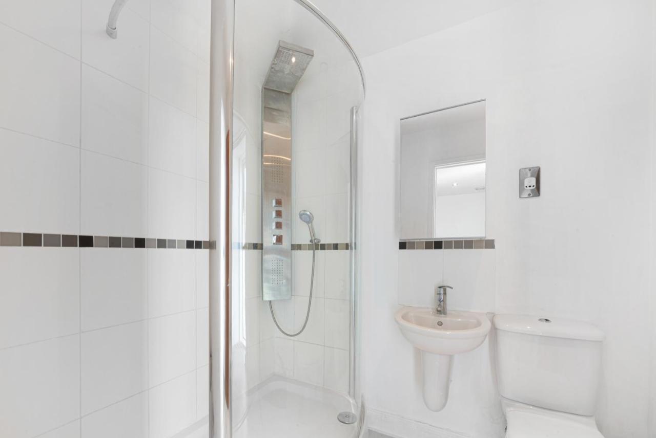 Excel 3 Bedroom Apartment Near City Airport And O2 Arena Londra Exterior foto