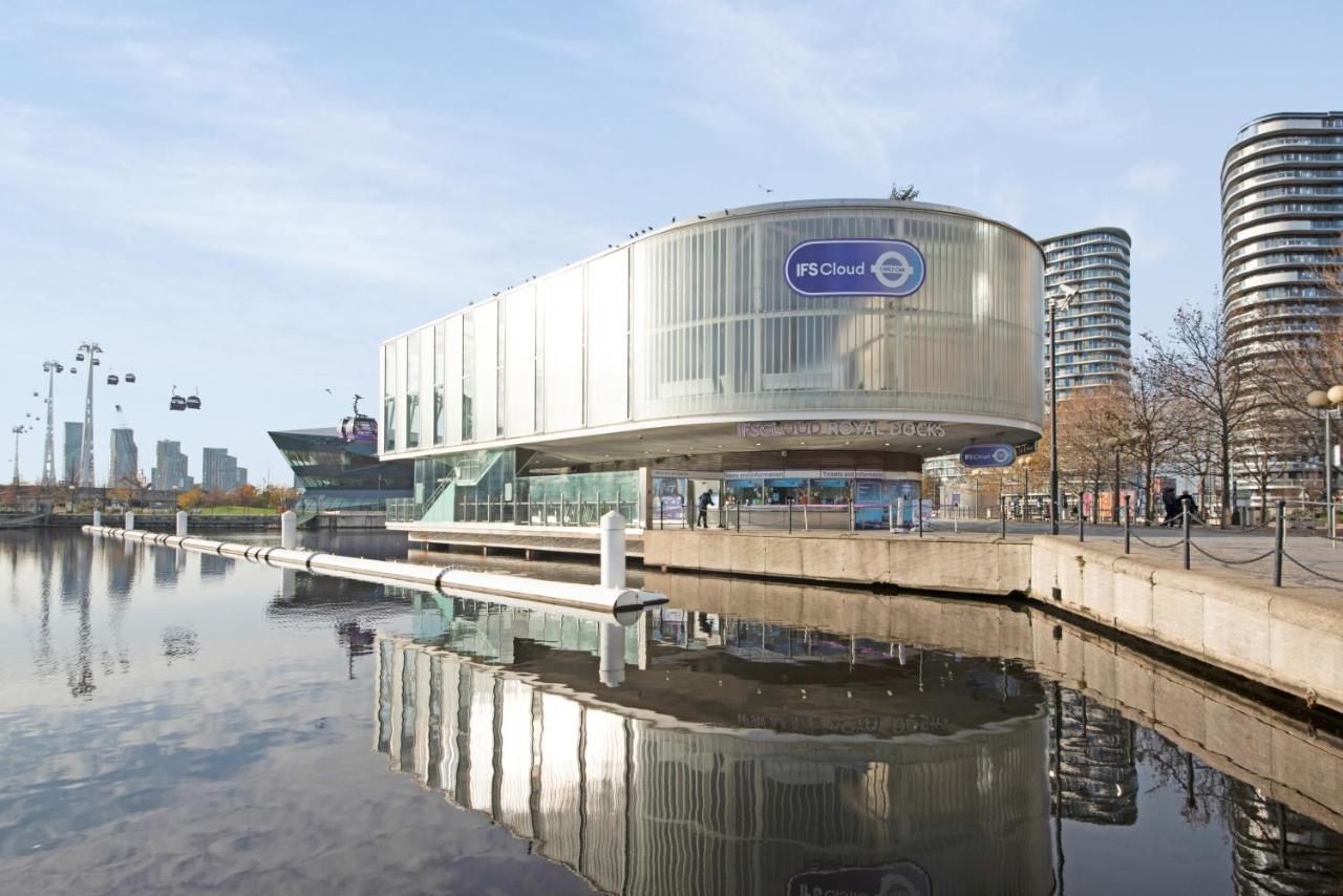 Excel 3 Bedroom Apartment Near City Airport And O2 Arena Londra Exterior foto