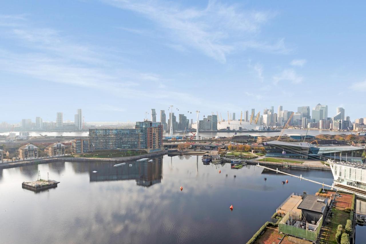 Excel 3 Bedroom Apartment Near City Airport And O2 Arena Londra Exterior foto