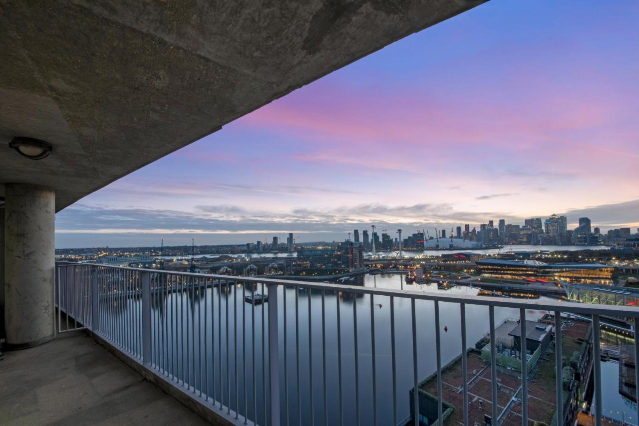 Excel 3 Bedroom Apartment Near City Airport And O2 Arena Londra Exterior foto